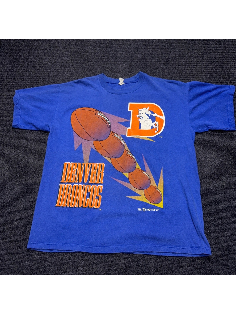 Vintage Denver Broncos Men's T-Shirt XL Blue Football Graphic